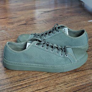 Nothing New Classic Low Tops W9.5